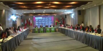 مصدق بار دیگر بر مسند ریاست کنفدراسیون وکوتورین آسیا تکیه زد